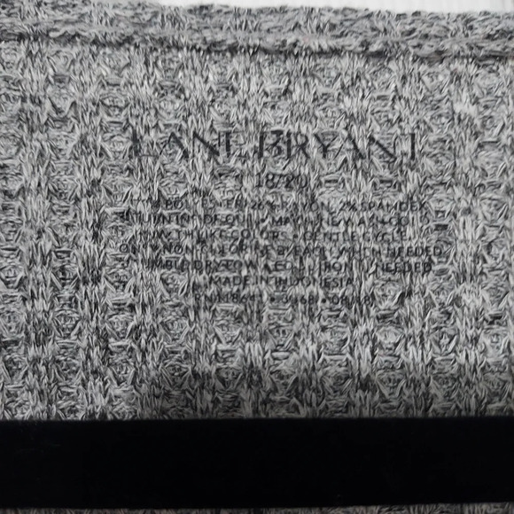 Lane Bryant Light Gray Knit Lace Up Tie Front Long Sleeve Sweater in Size 18/20 - Picture 2 of 9